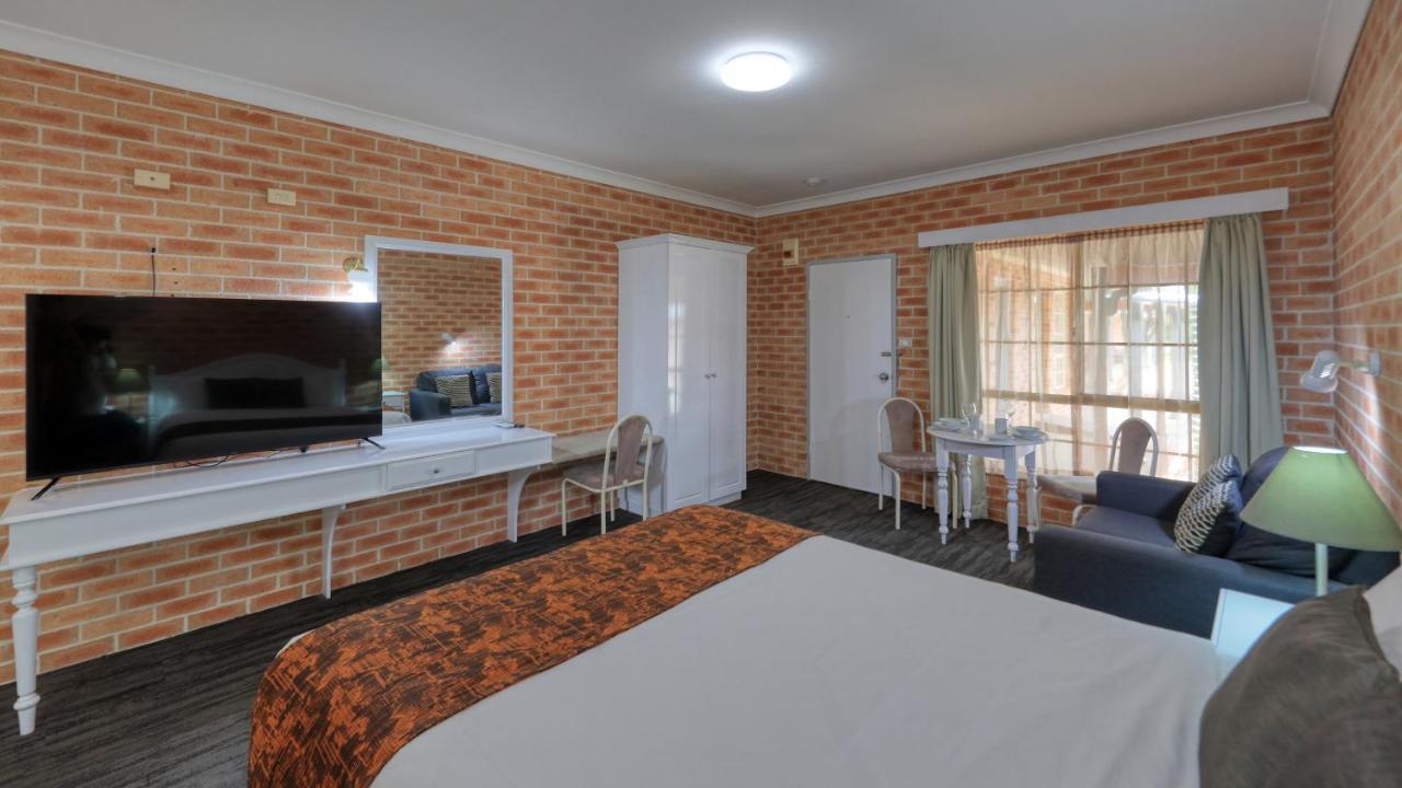 Motel Country Gardens Motor Cowra